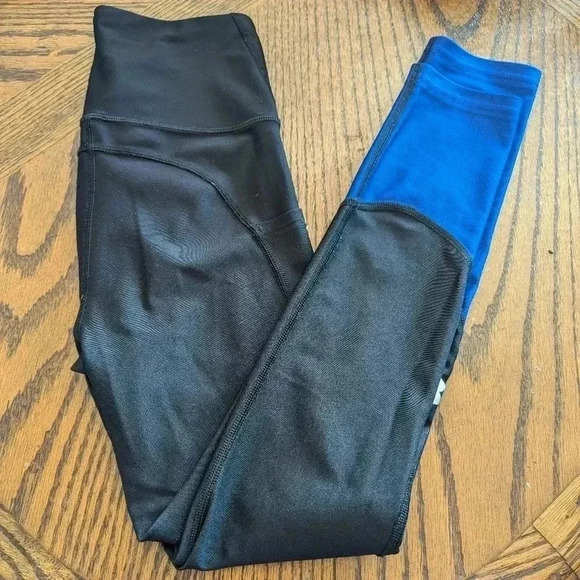 Under Armour Pants - Under Armour women's full length leggings